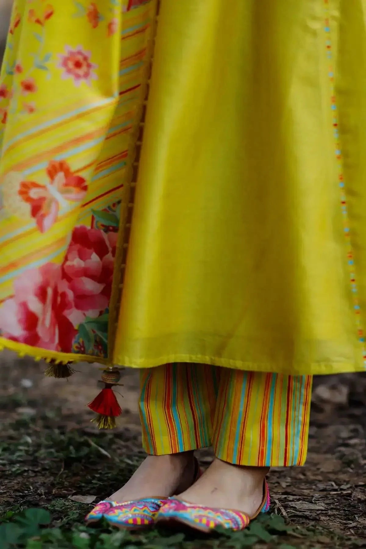 Lime chanderi patchwork kurta with pants and dupatta - Pallodstore