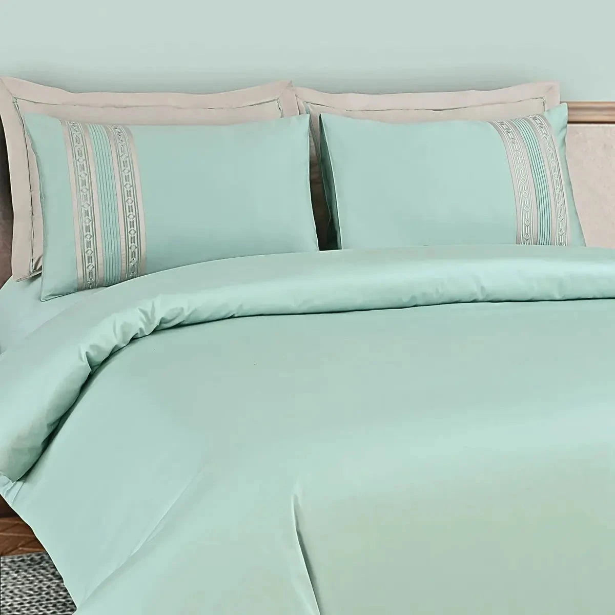 Luxe Premium Mint Green Color Embroidered Bedding Set - Pallodstore