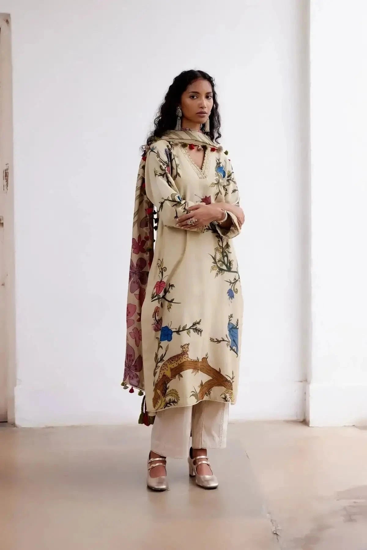 Malabar Lepord Ivory Kurta Set - Pallodstore