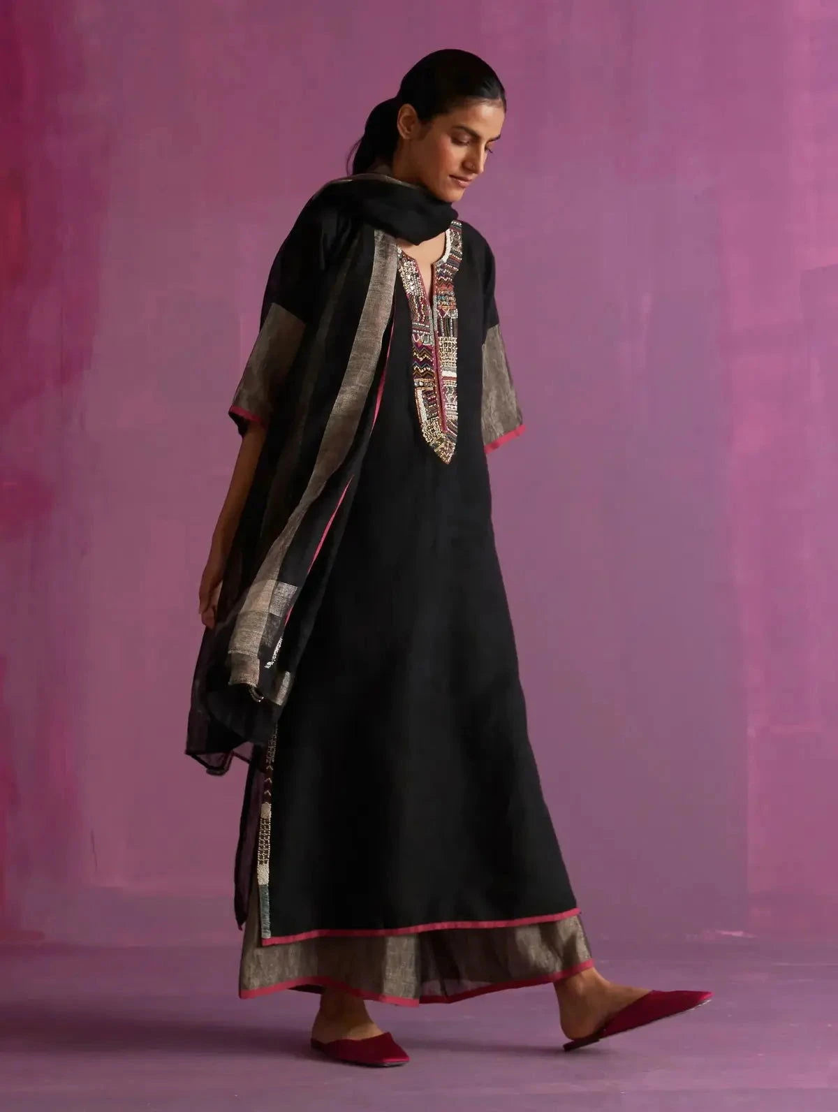 Mato Hand-Embroidered Kurta Set - Pallodstore