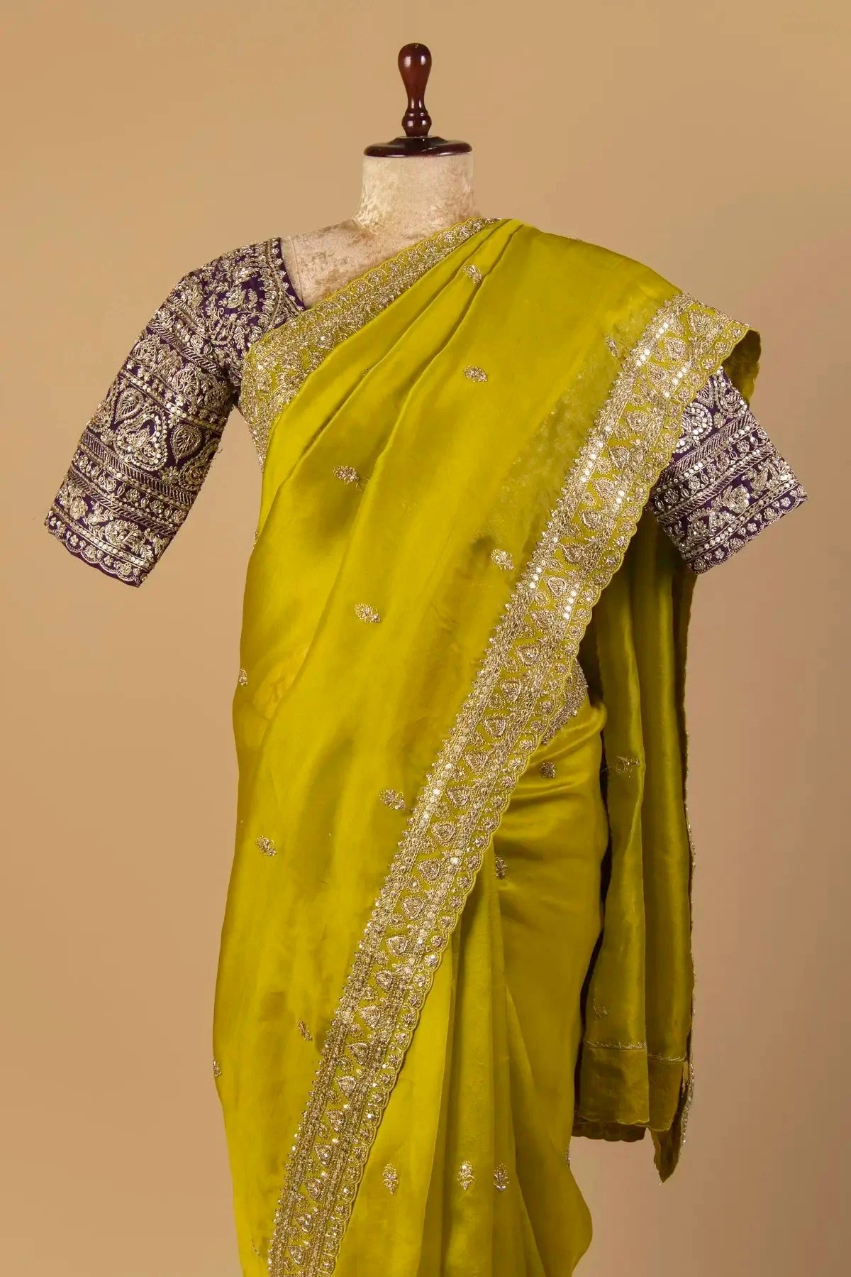 Mehndi Green Organza Embroidered Saree - Pallodstore