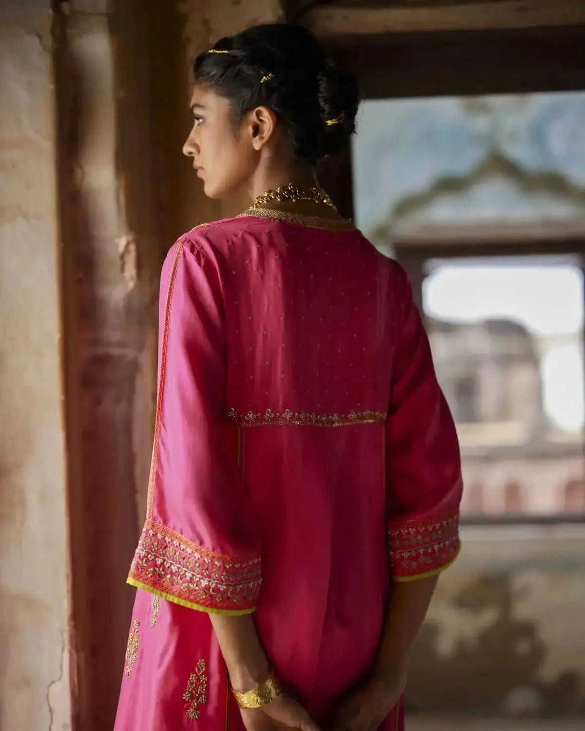 Nadira Hot Pink Silk Butti Back Yoke Kurta Set - Pallodstore