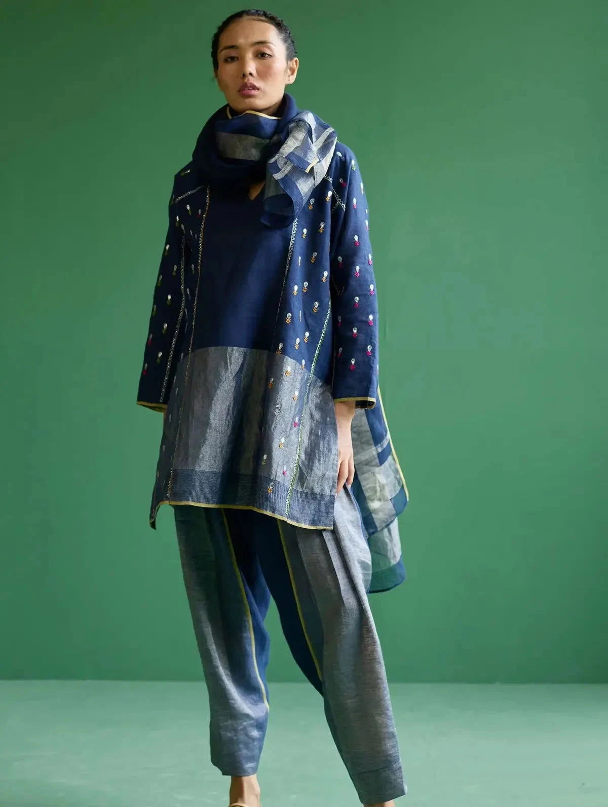 Navy Ennya Hand-Embroidered Kurta Set - Pallodstore