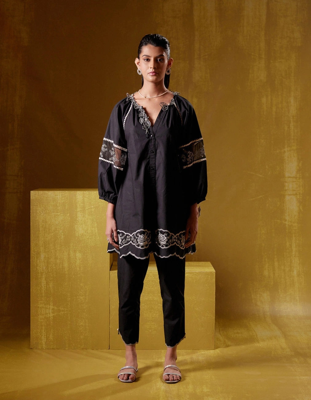 Nysa - Black With Pants - Pallodstore