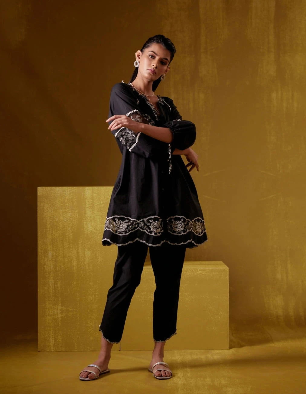 Nysa - Black With Pants - Pallodstore
