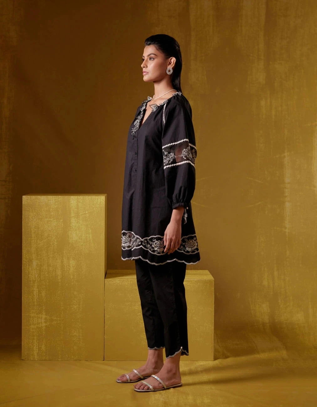 Nysa - Black With Pants - Pallodstore