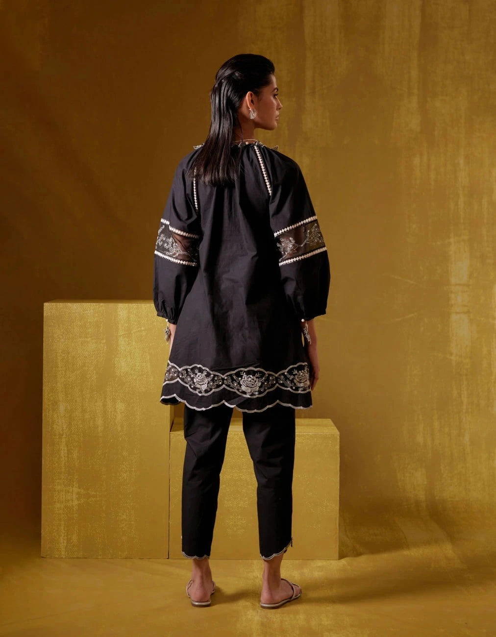 Nysa - Black With Pants - Pallodstore
