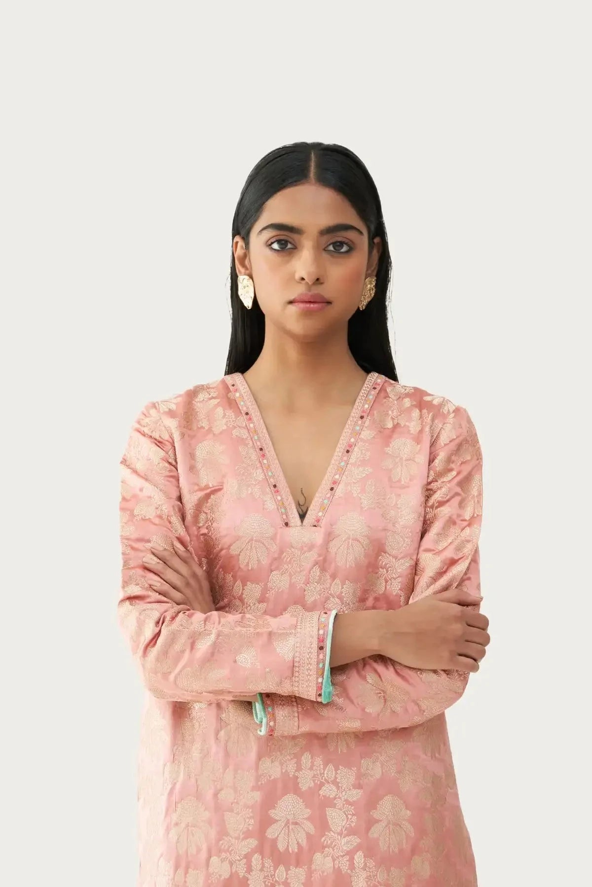 Pale Pink Calicut Jaal V-neck Long Kurta Set - Pallodstore