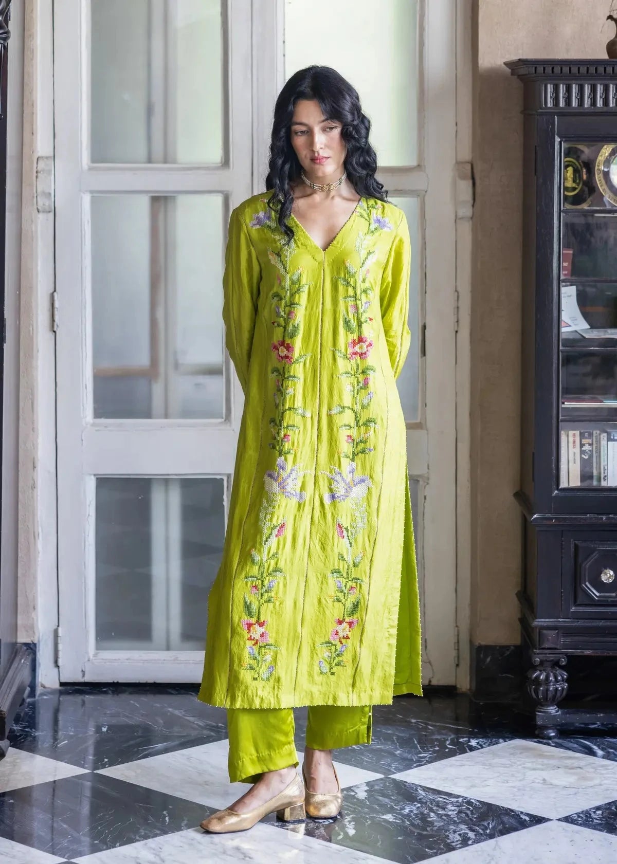 Parrot Green Moha Kurta Set - Pallodstore