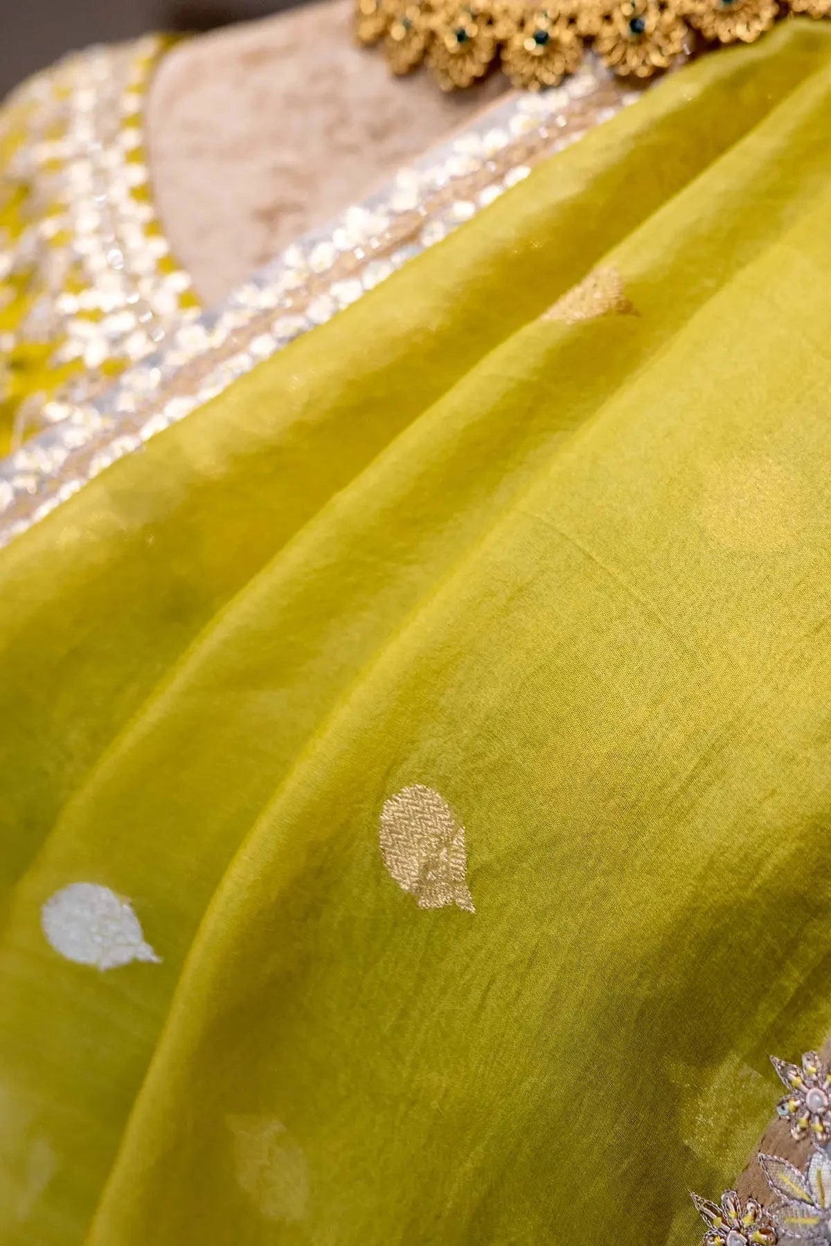 Parrot Green Organza Saree - Pallodstore