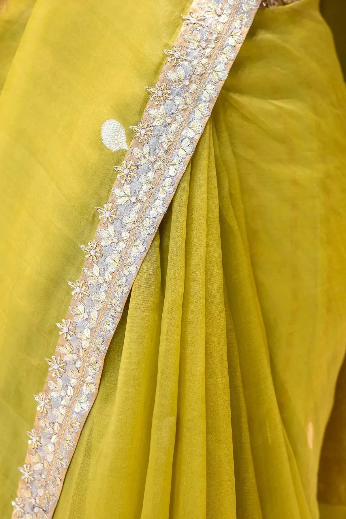 Parrot Green Organza Saree - Pallodstore