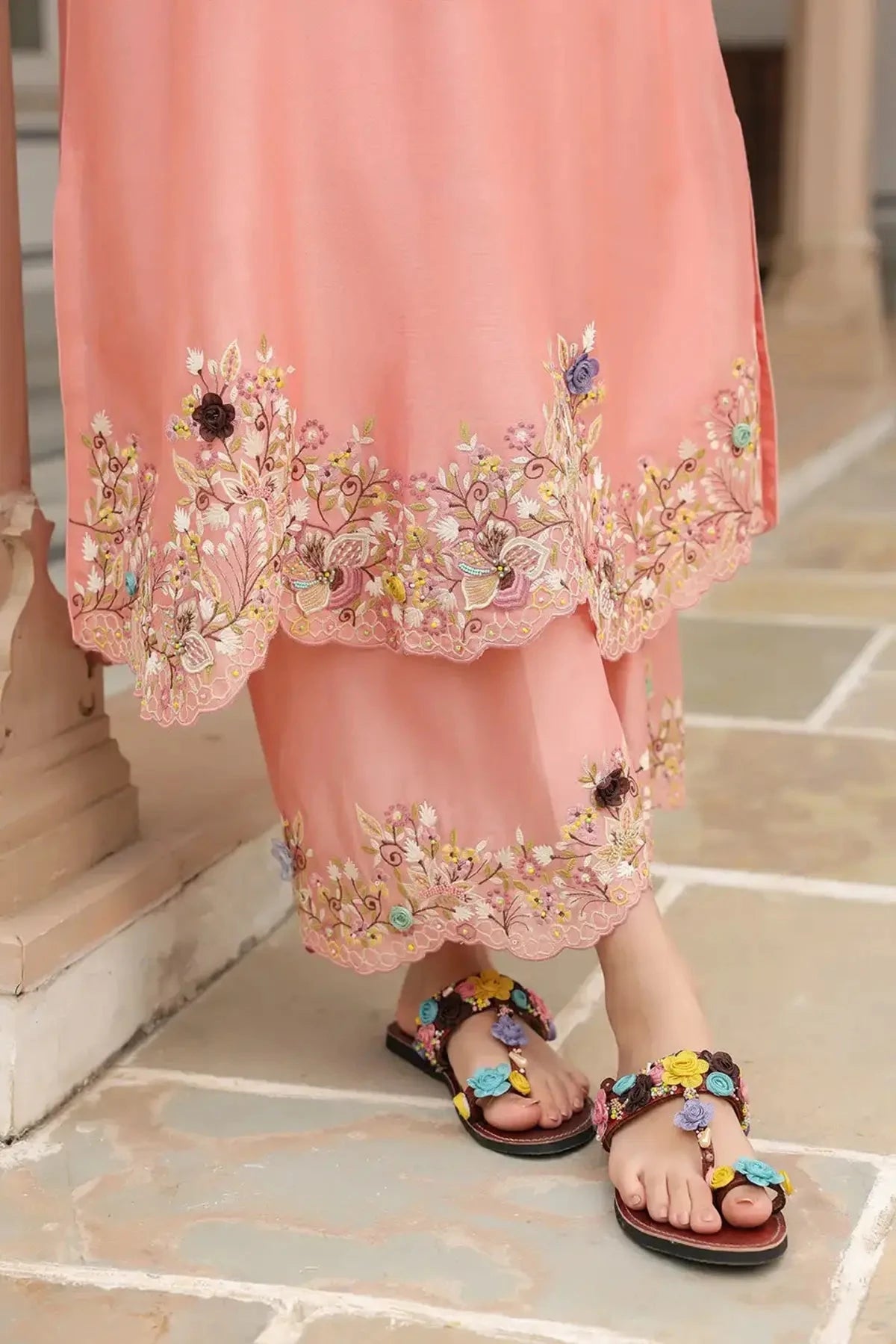 Peach Gulzar Scallop Kurta Set - Pallodstore