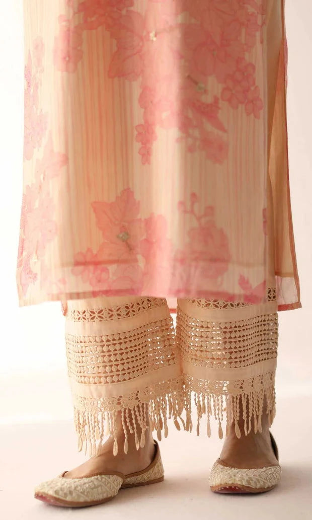 Peach chanderi hand embroidered kurta with pants and mukaish mulmul dupatta - Pallodstore