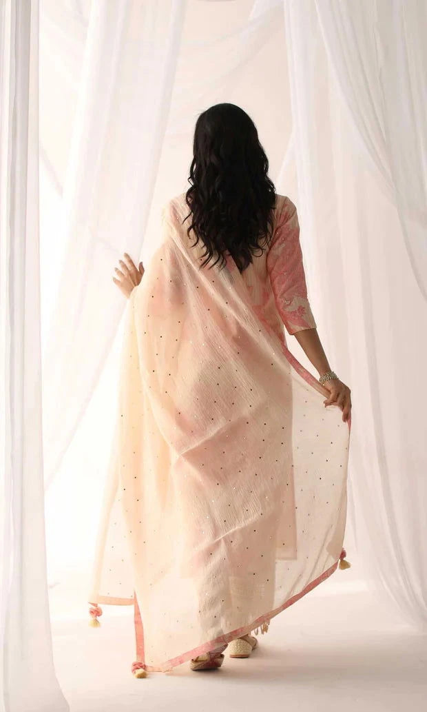 Peach chanderi hand embroidered kurta with pants and mukaish mulmul dupatta - Pallodstore