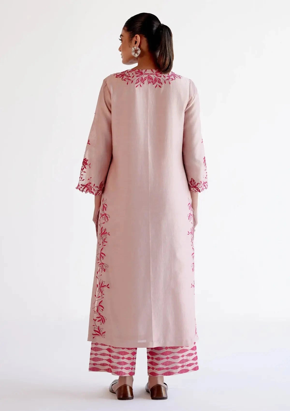 Pink Fuchsia Chanderi Kurta Set with Resham Embroidery - Pallodstore