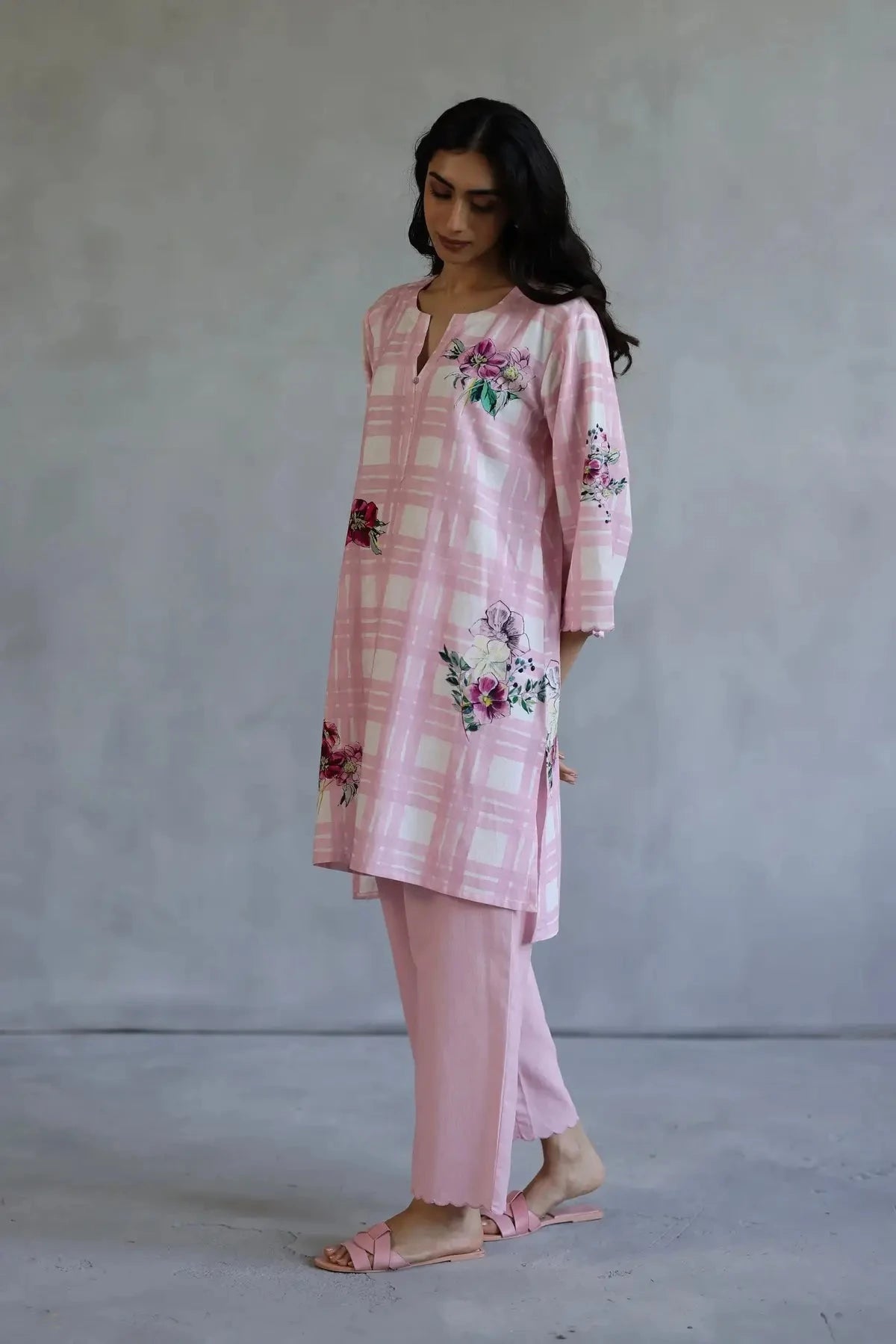 Pink Linen Printed Classic Checks Floral Kurta Set - Pallodstore