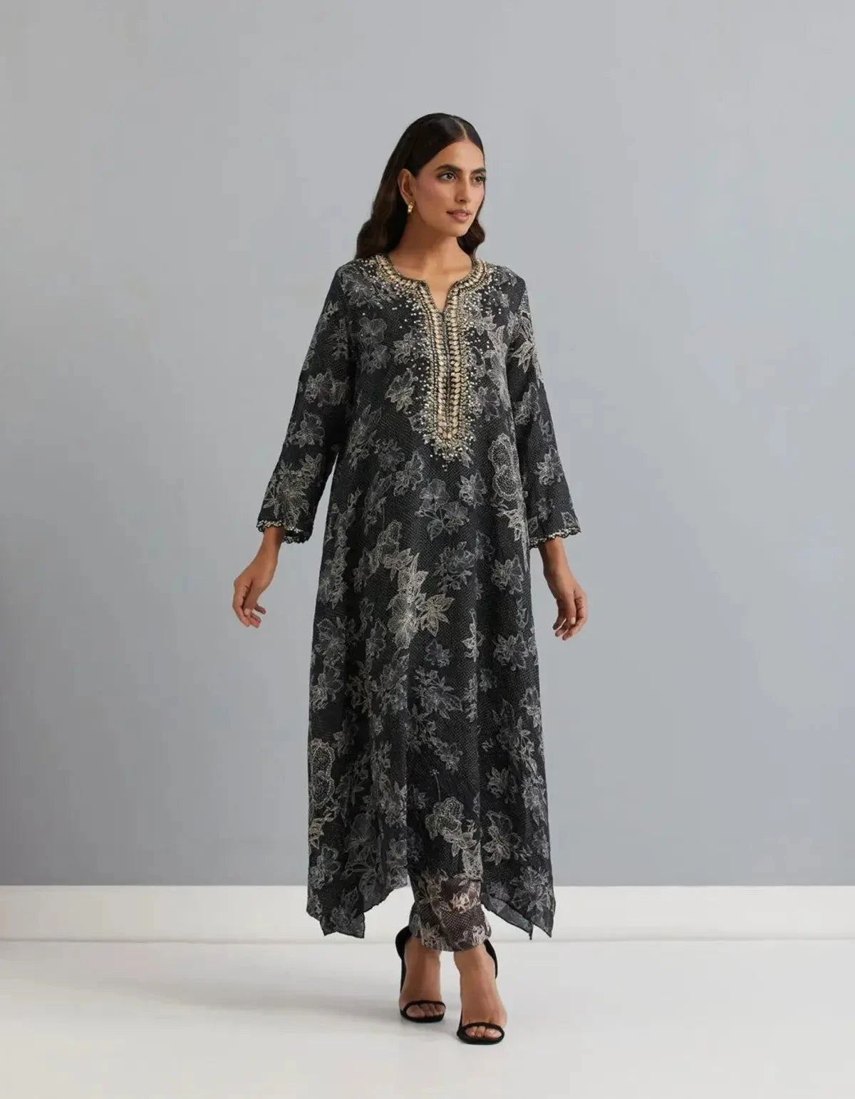 Polka Black Printed Crushed Silk Kurta Set - Pallodstore