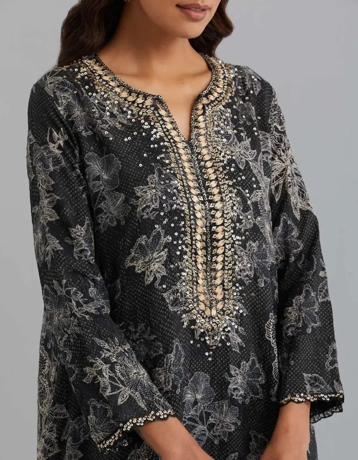 Polka Black Printed Crushed Silk Kurta Set - Pallodstore