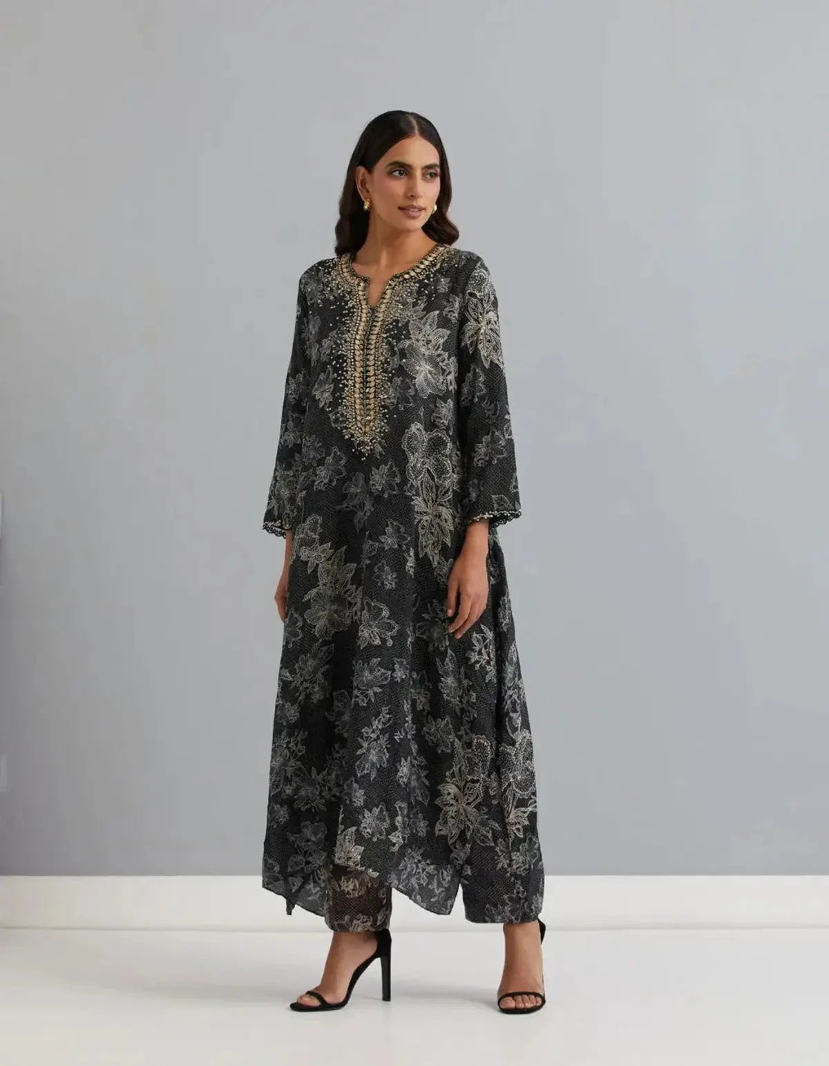 Polka Black Printed Crushed Silk Kurta Set - Pallodstore