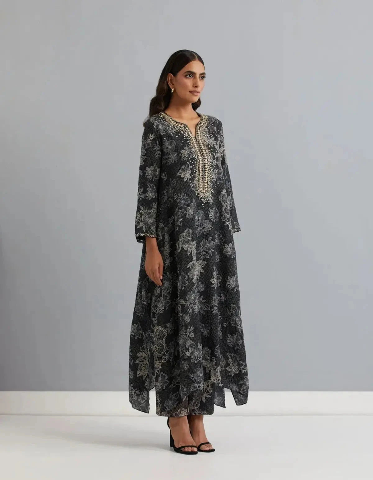 Polka Black Printed Crushed Silk Kurta Set - Pallodstore