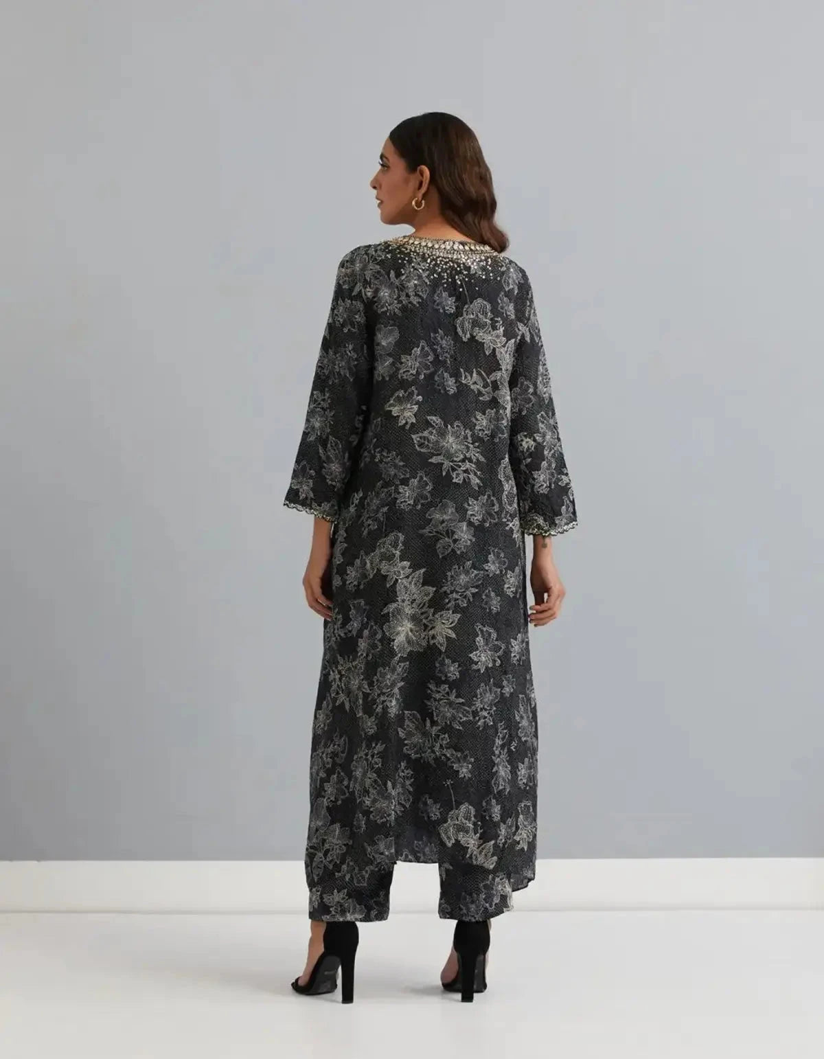 Polka Black Printed Crushed Silk Kurta Set - Pallodstore