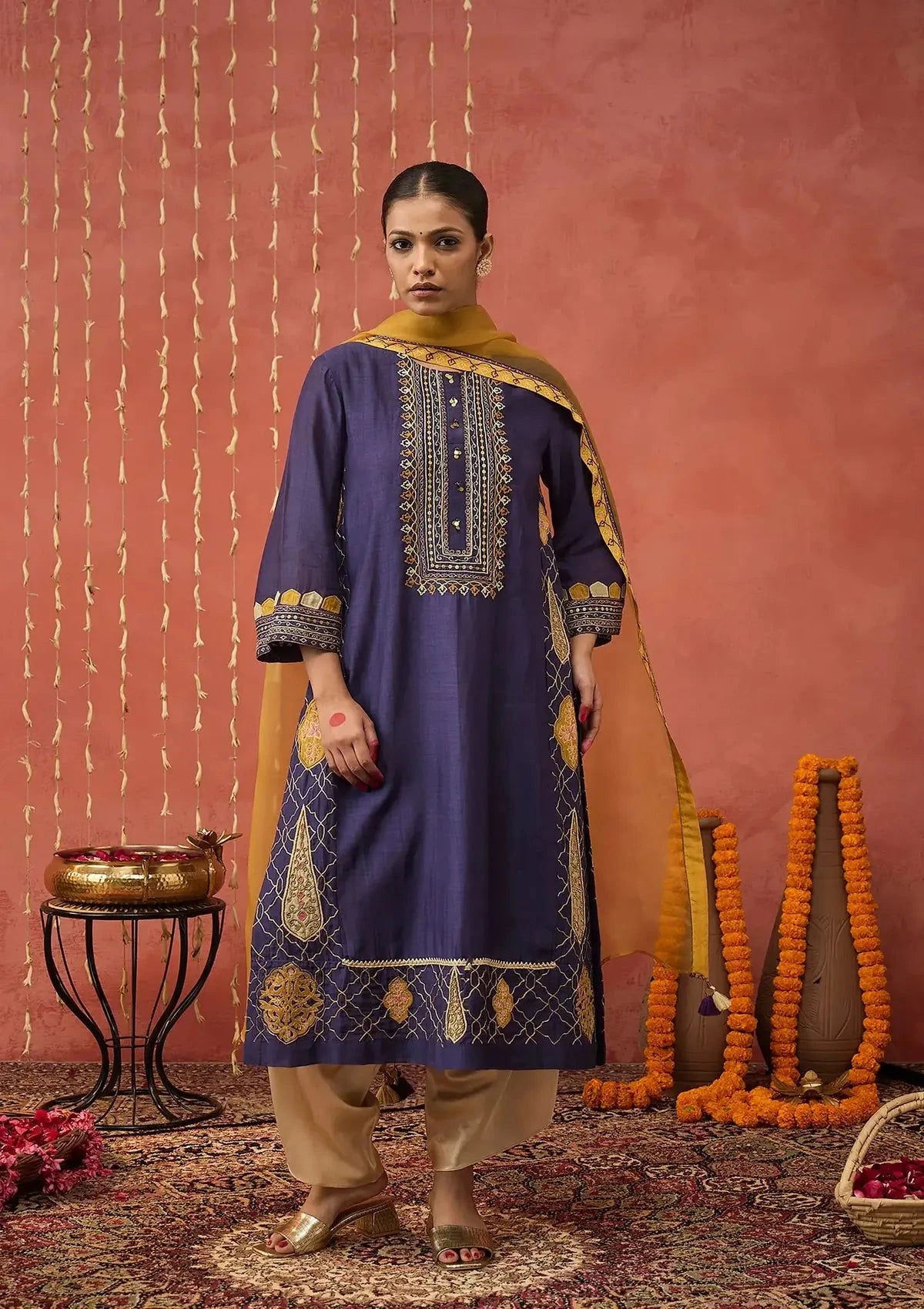 Rani - Purple Kali Embroidered Kurta Set - Pallodstore