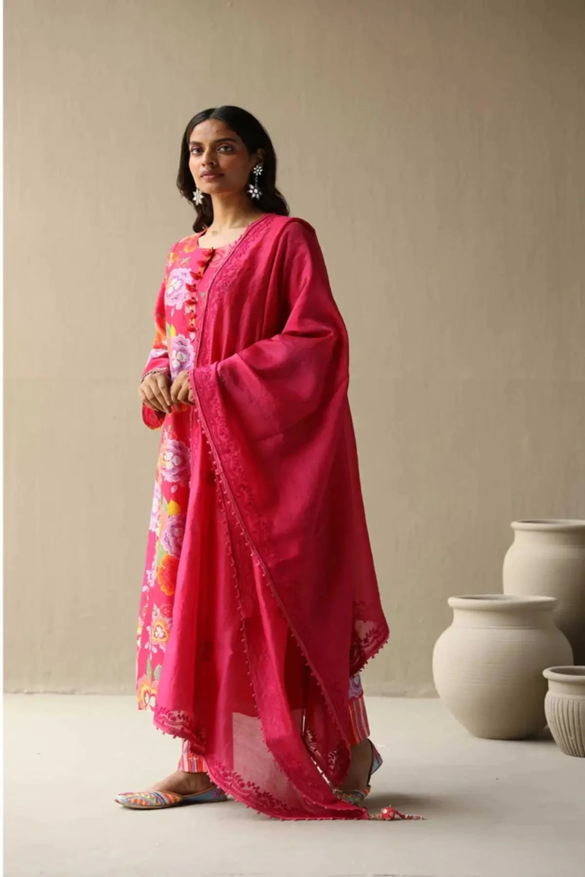 Raspberry Chanderi Hand Embroidered Kurta With Pants And Embroidered Dupatta - Pallodstore