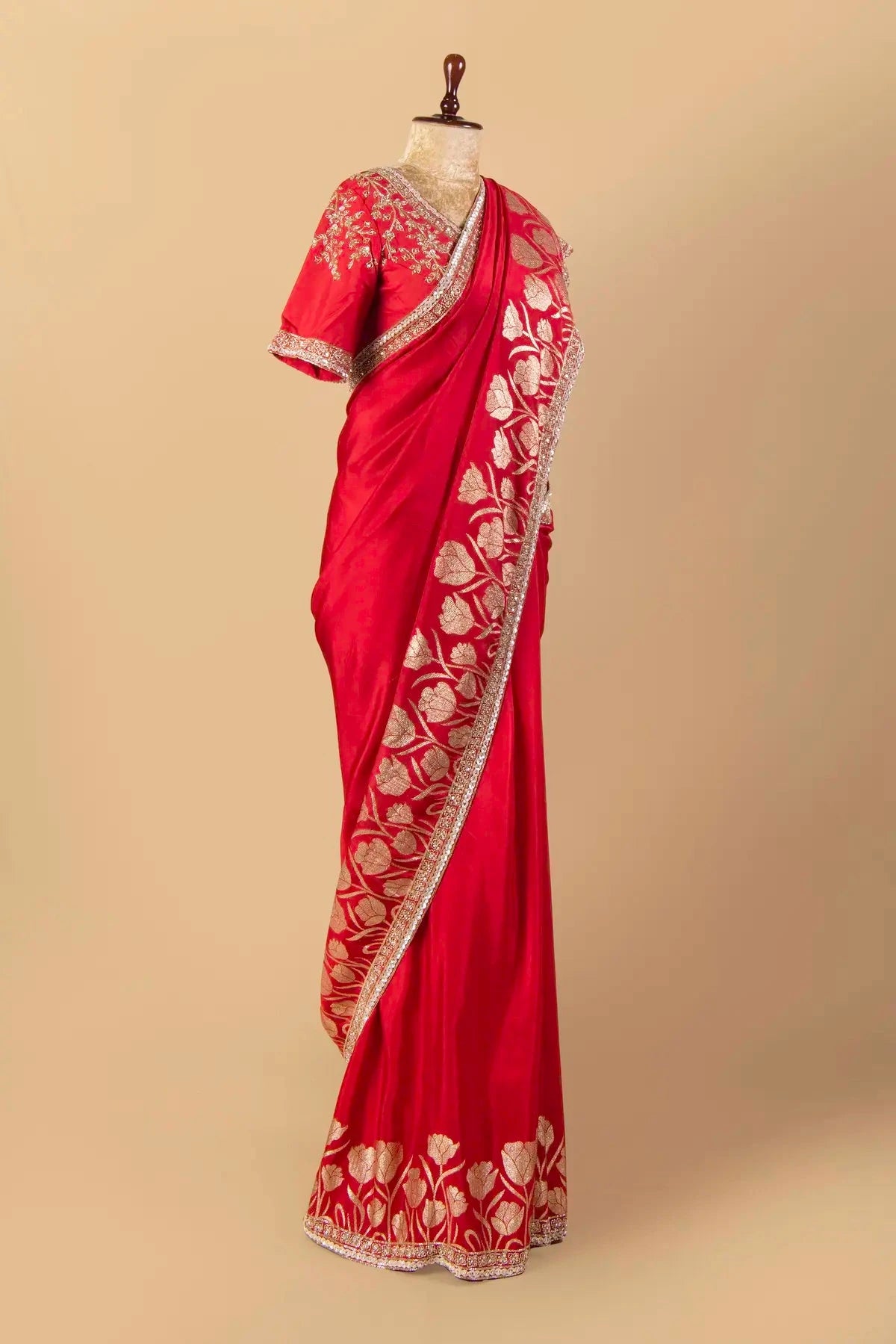 Red Hand Modal Embroidered Silk Saree - Pallodstore