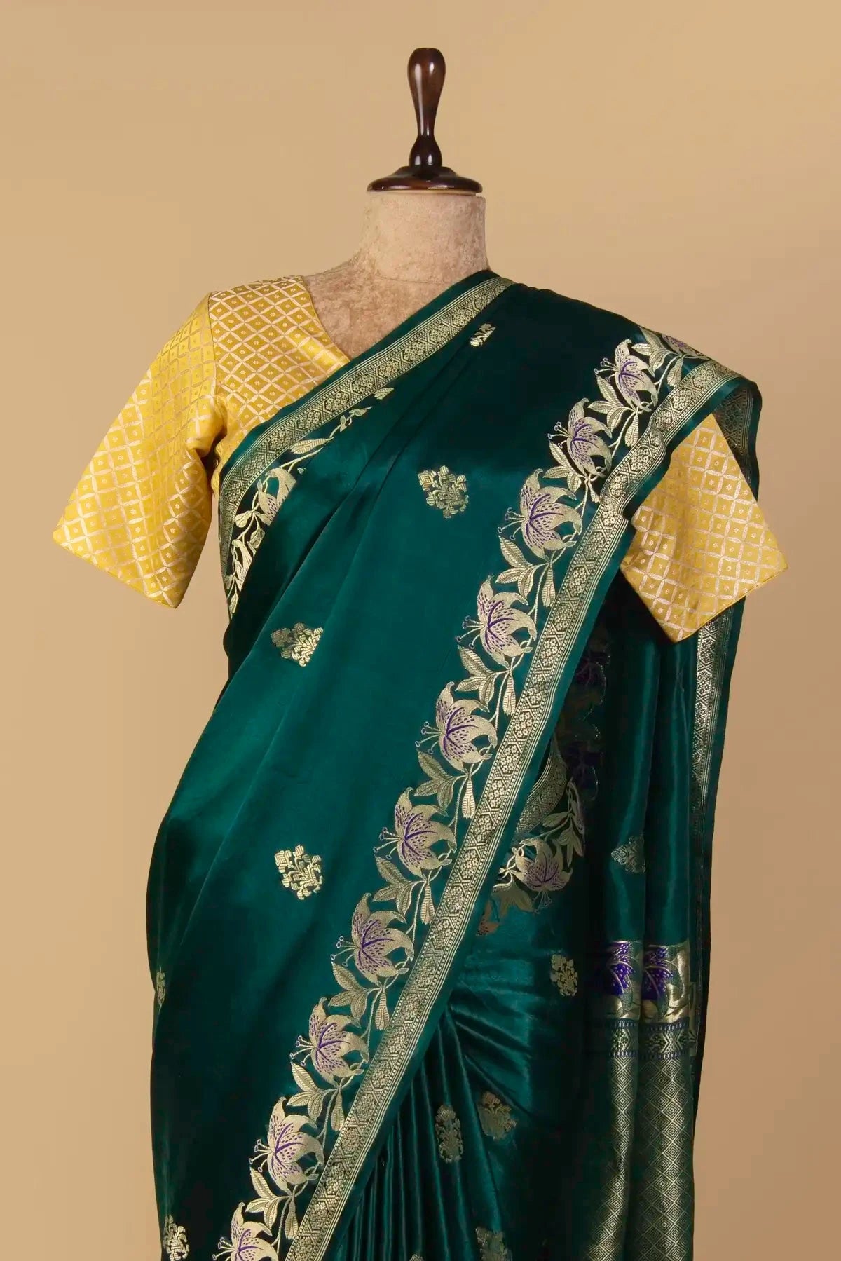 Sacramento Green Gajji Silk Saree - Pallodstore