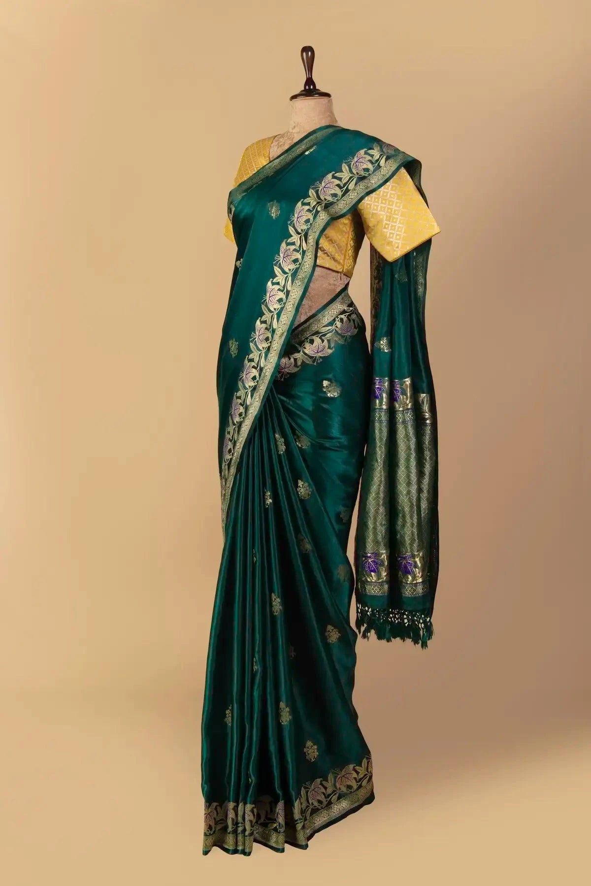 Sacramento Green Gajji Silk Saree - Pallodstore