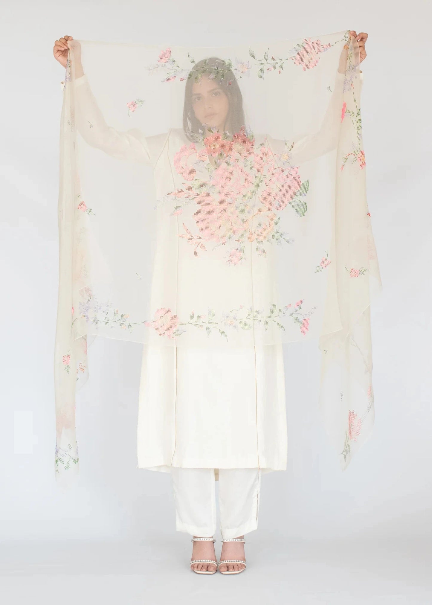 Salma Ivory Kurta Set - Pallodstore