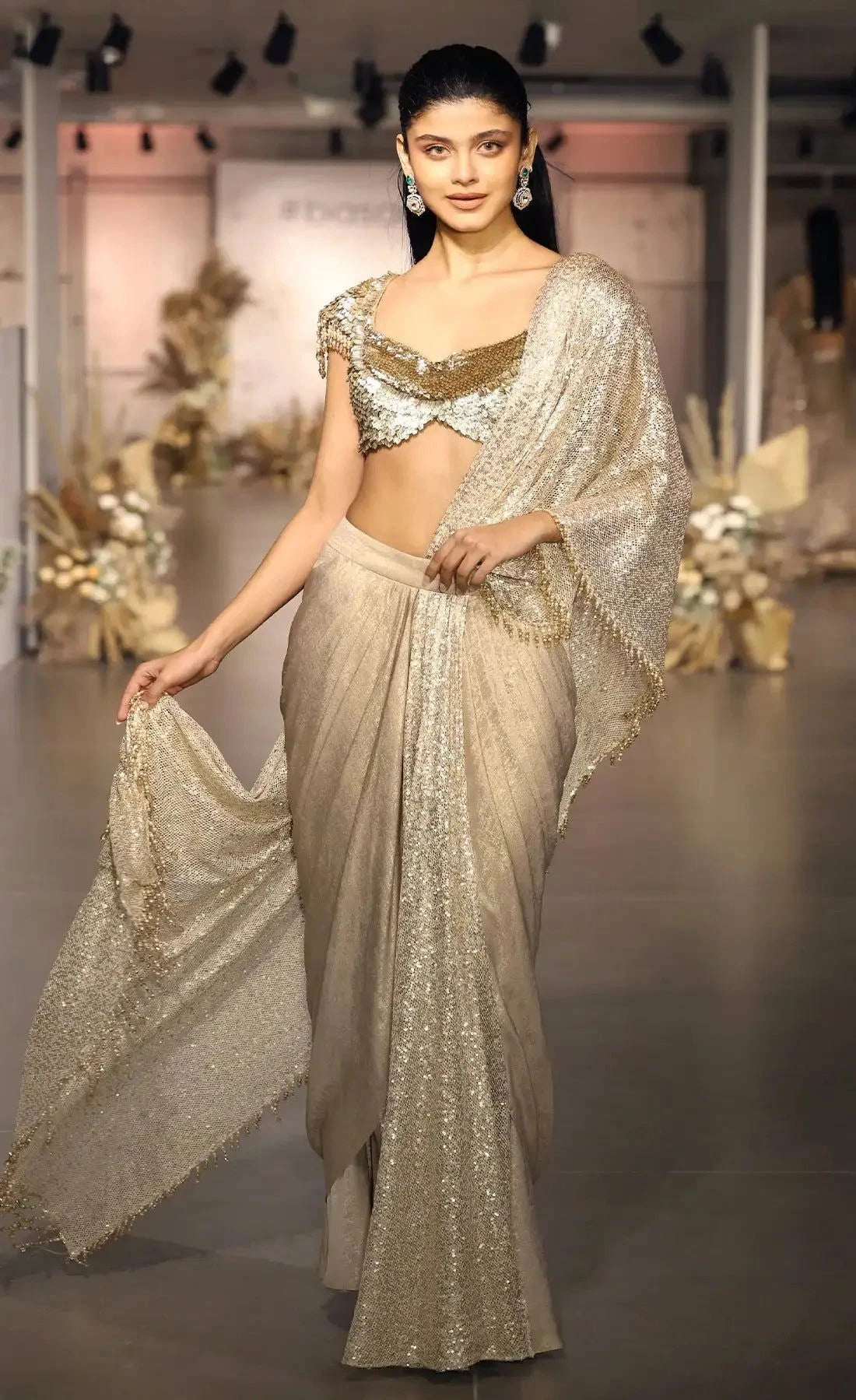 The Celestial Glow Gold Draped Saree - Pallodstore