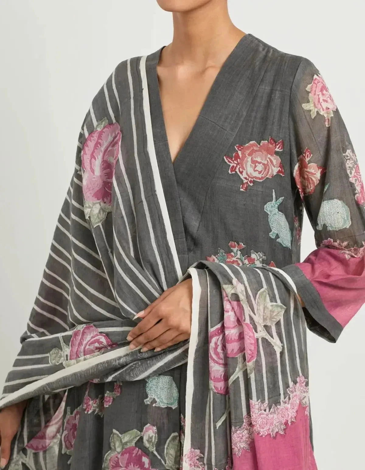 Toile Noir Border Kurta Sets - Pallodstore