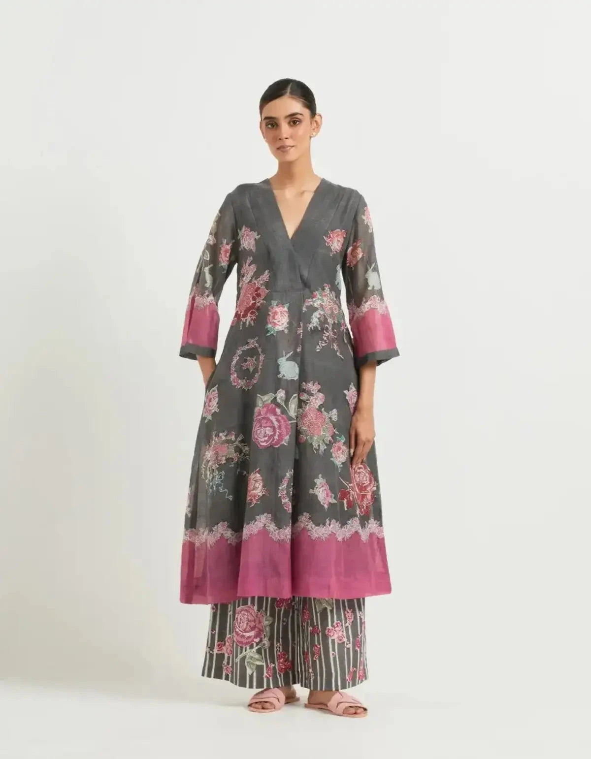 Toile Noir Border Kurta Sets - Pallodstore
