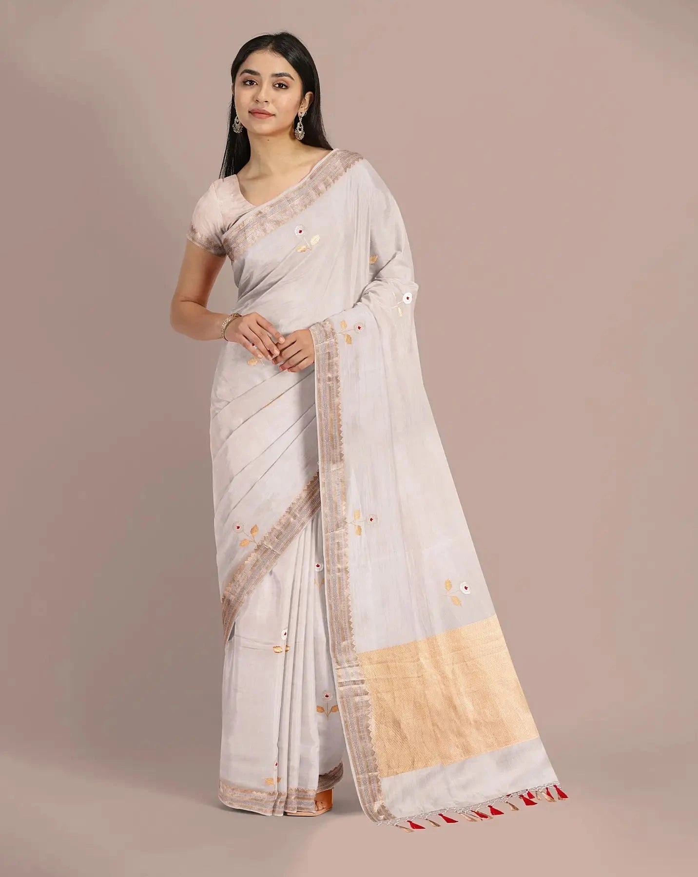 Warm White Banarasi Silk Saree - Pallodstore
