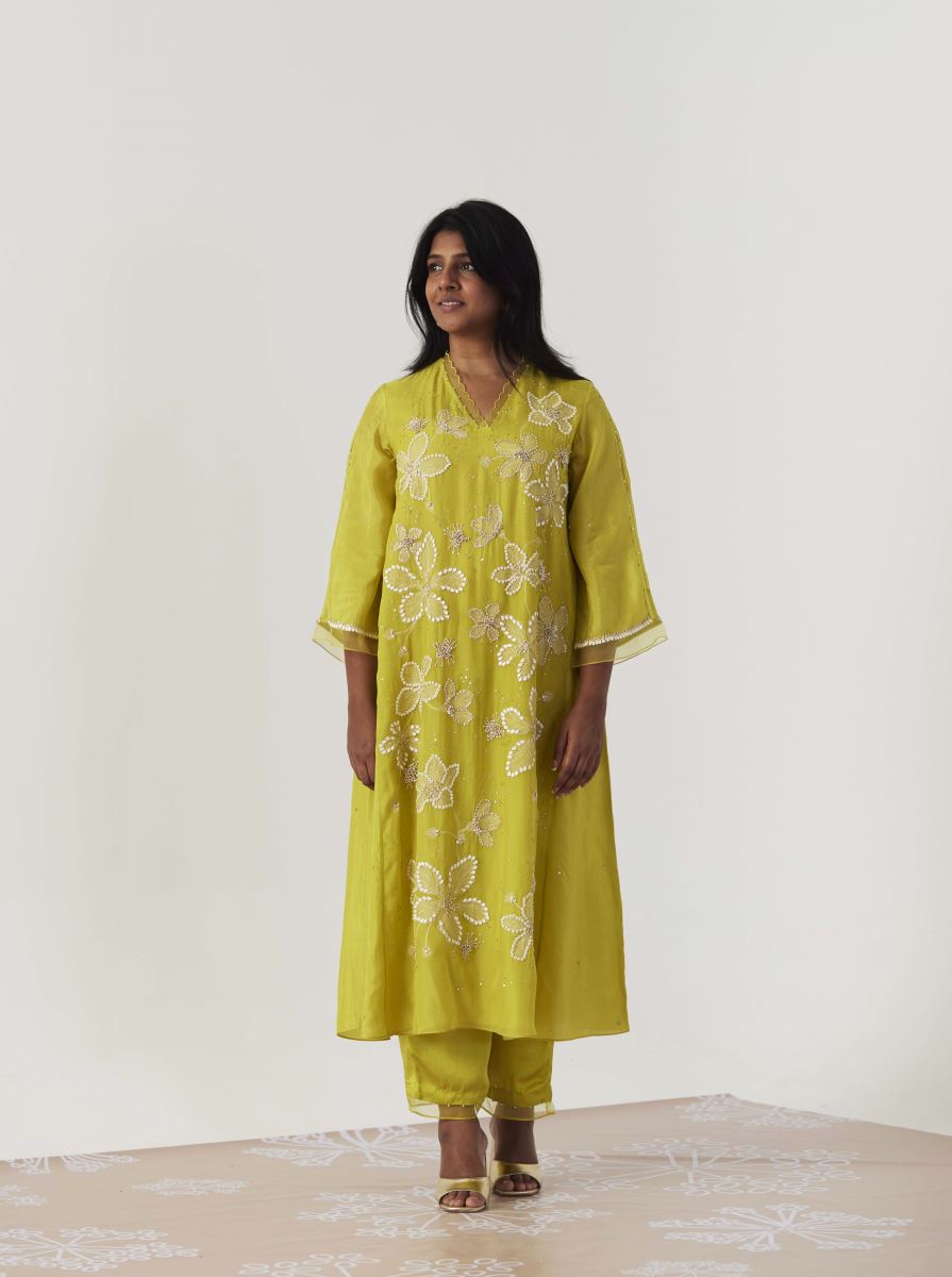 Yellow Kurta Viscose Silk Embroidered Sequins V-neck A-line With Pant - Pallodstore