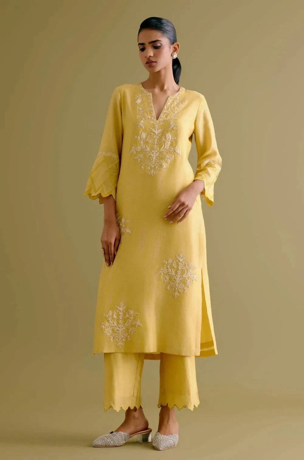 Yellow Silk Chanderi Dori Embroidered Kurta Set - Pallodstore