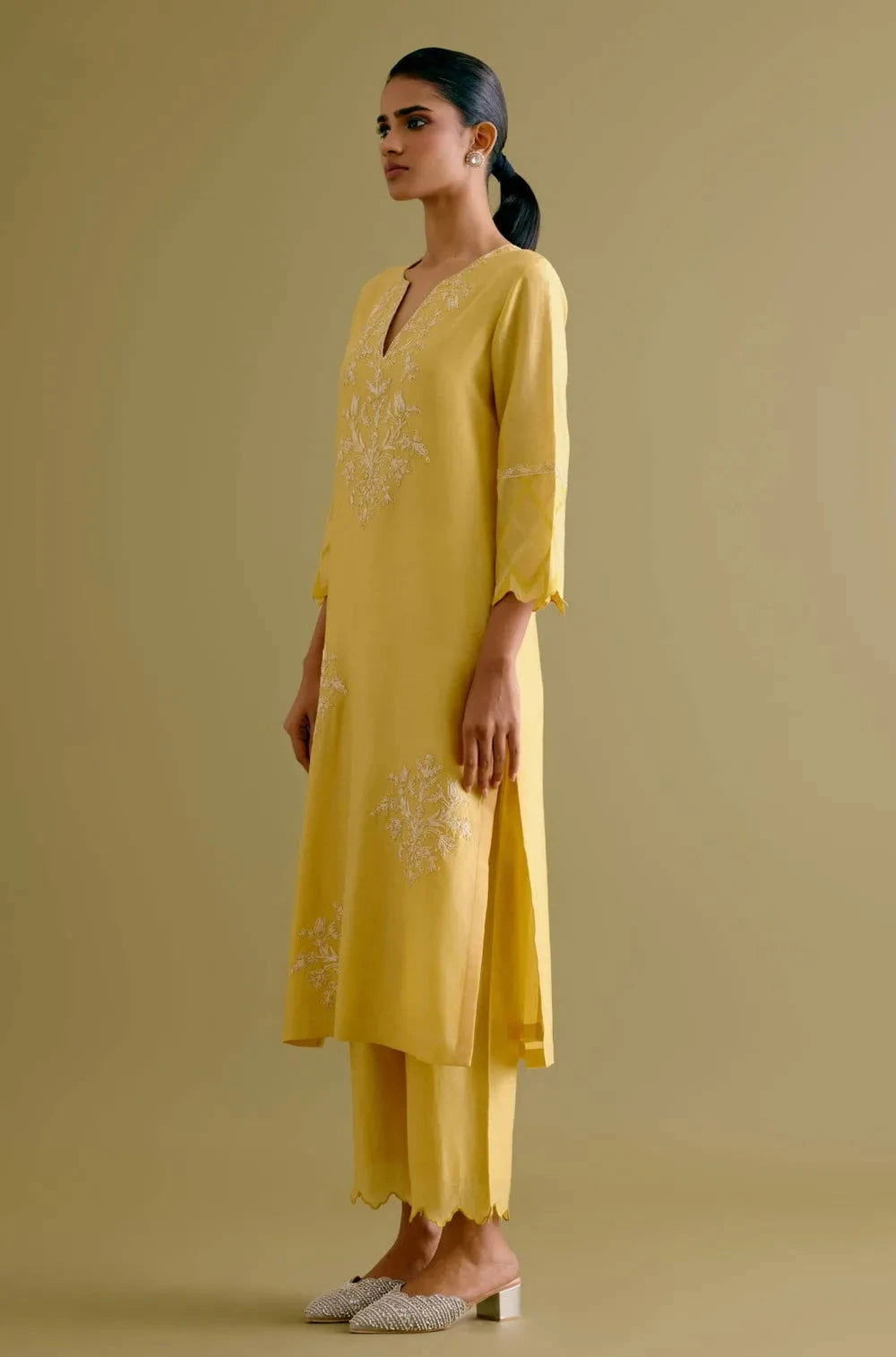 Yellow Silk Chanderi Dori Embroidered Kurta Set - Pallodstore