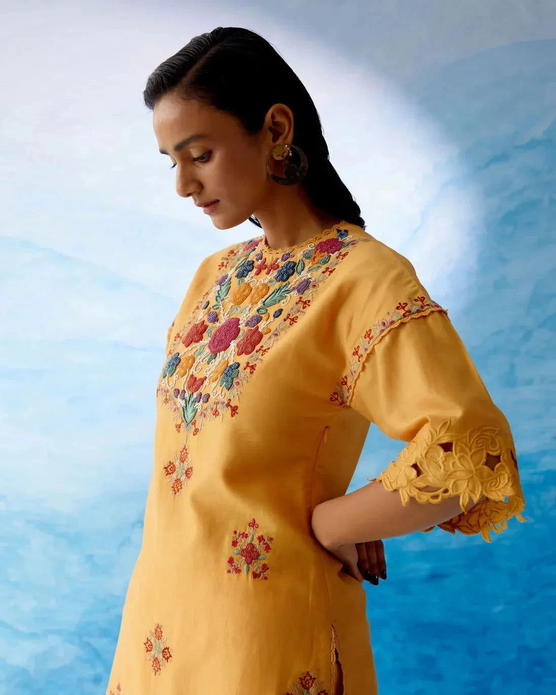 Yellow Straight Kurta With Organza Details Pants - Pallodstore