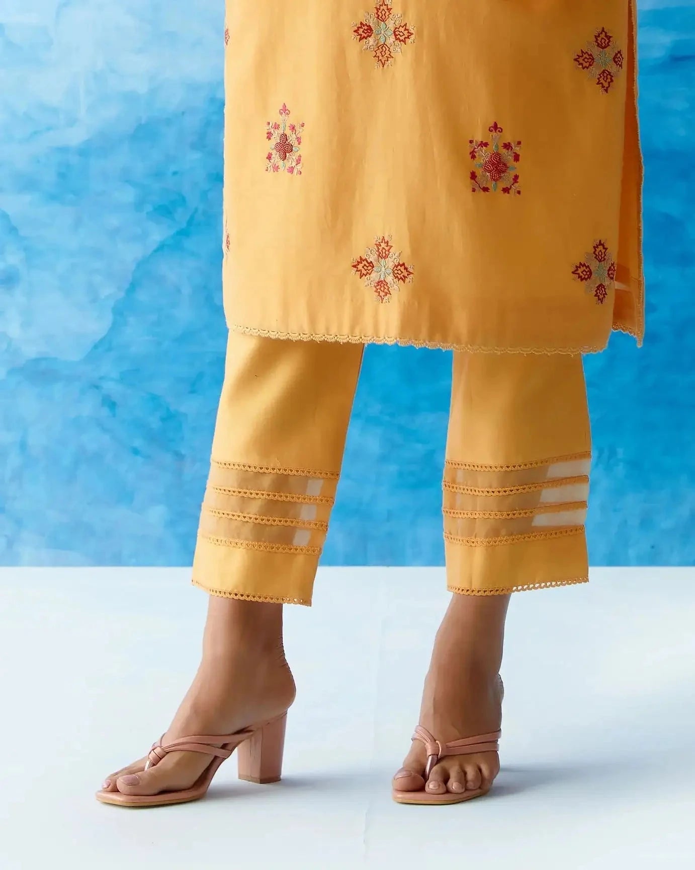 Yellow Straight Kurta With Organza Details Pants - Pallodstore