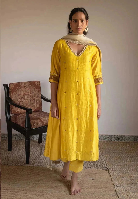 Yellow Tannu Kurta with Pants - Pallodstore